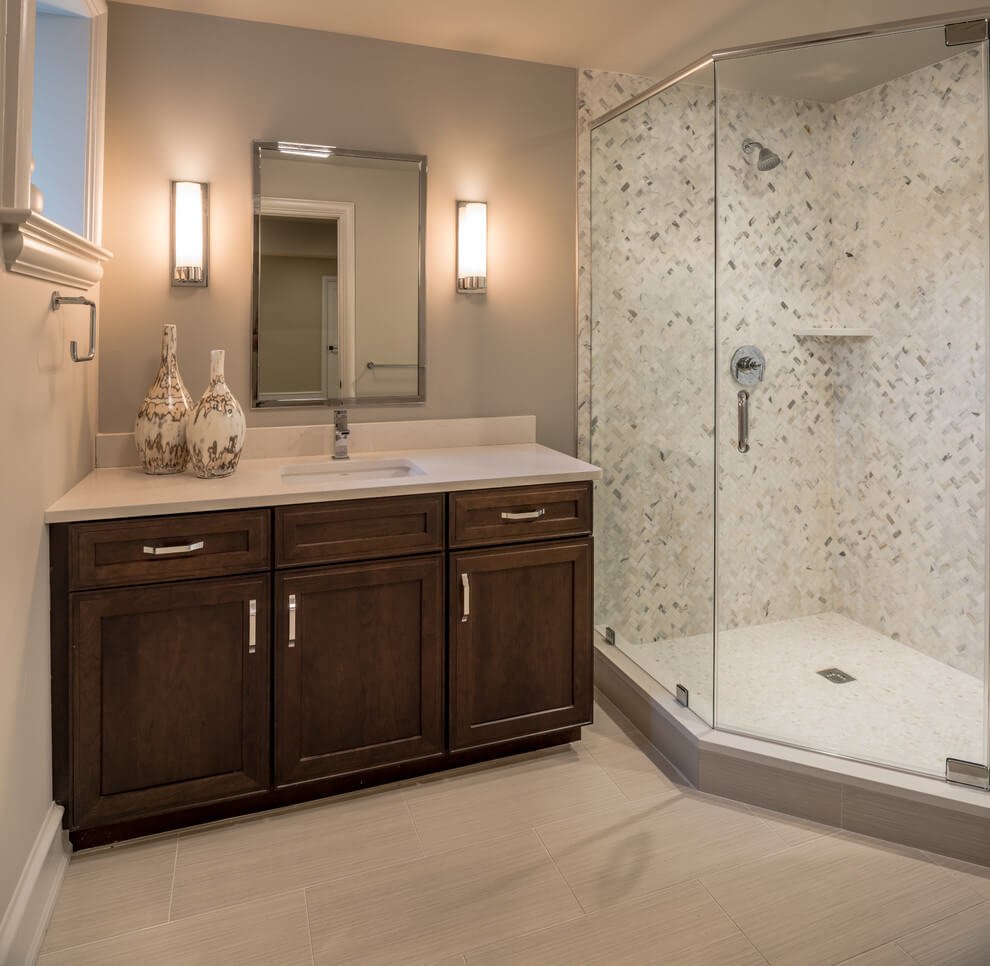 Bathroom remodeling process in Hollywood - Professional consultation and installation workflow